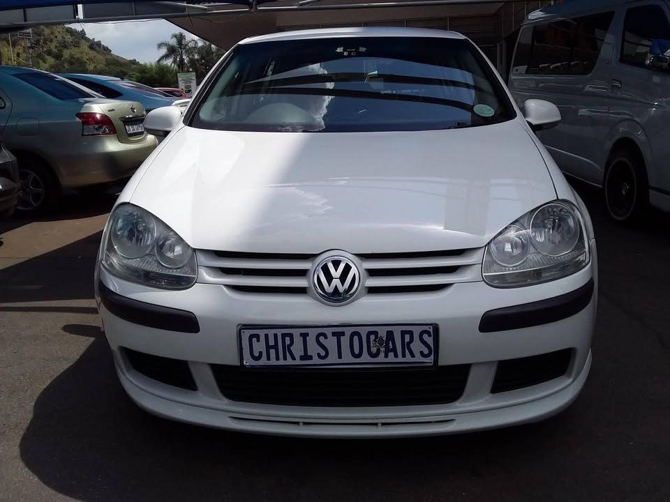 2005 model VW Golf 5 comfort line manual