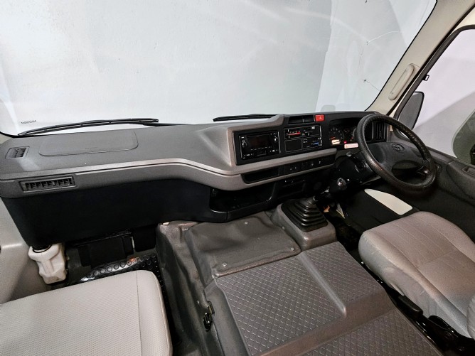2022 TOYOTA COASTER 4.0D BUS