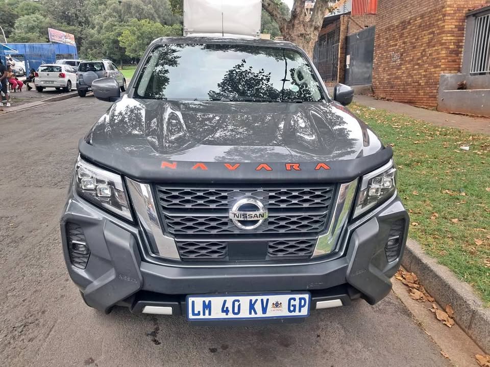 Nissan NAVARA 2.3 TURBO Double Cab Automatic 2023 for sale
