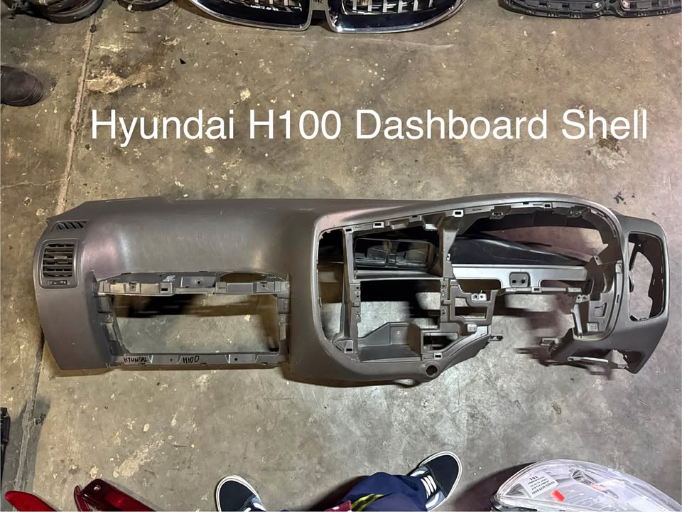 Hyundai H100 Dashboard Shell - Private Seller Hyundai H100 Dashboard Shell - Private Seller