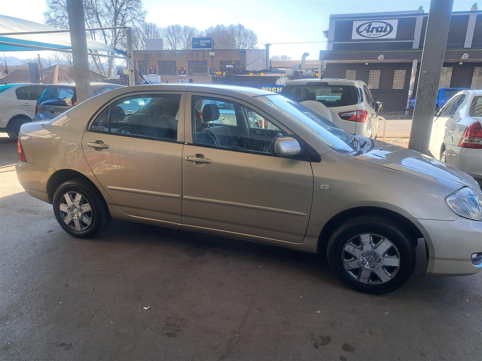 TOYOTA COROLLA 1.6 GLS