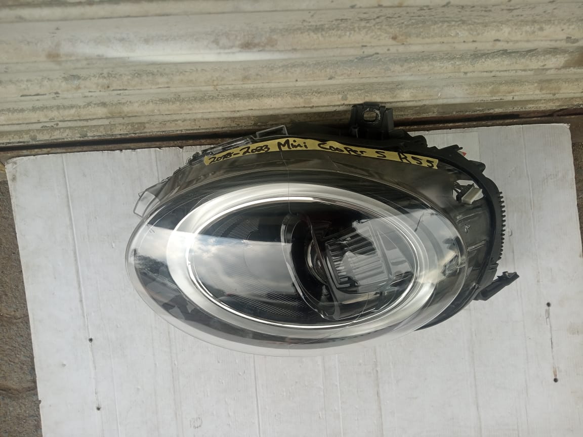 2018-2023 MINI COOPER S R55 LEFT SIDE HEADLIGHT FOR SALE - Private Seller 2018-2023 MINI COOPER S R55 LEFT SIDE HEADLIGHT FOR SALE - Private Seller