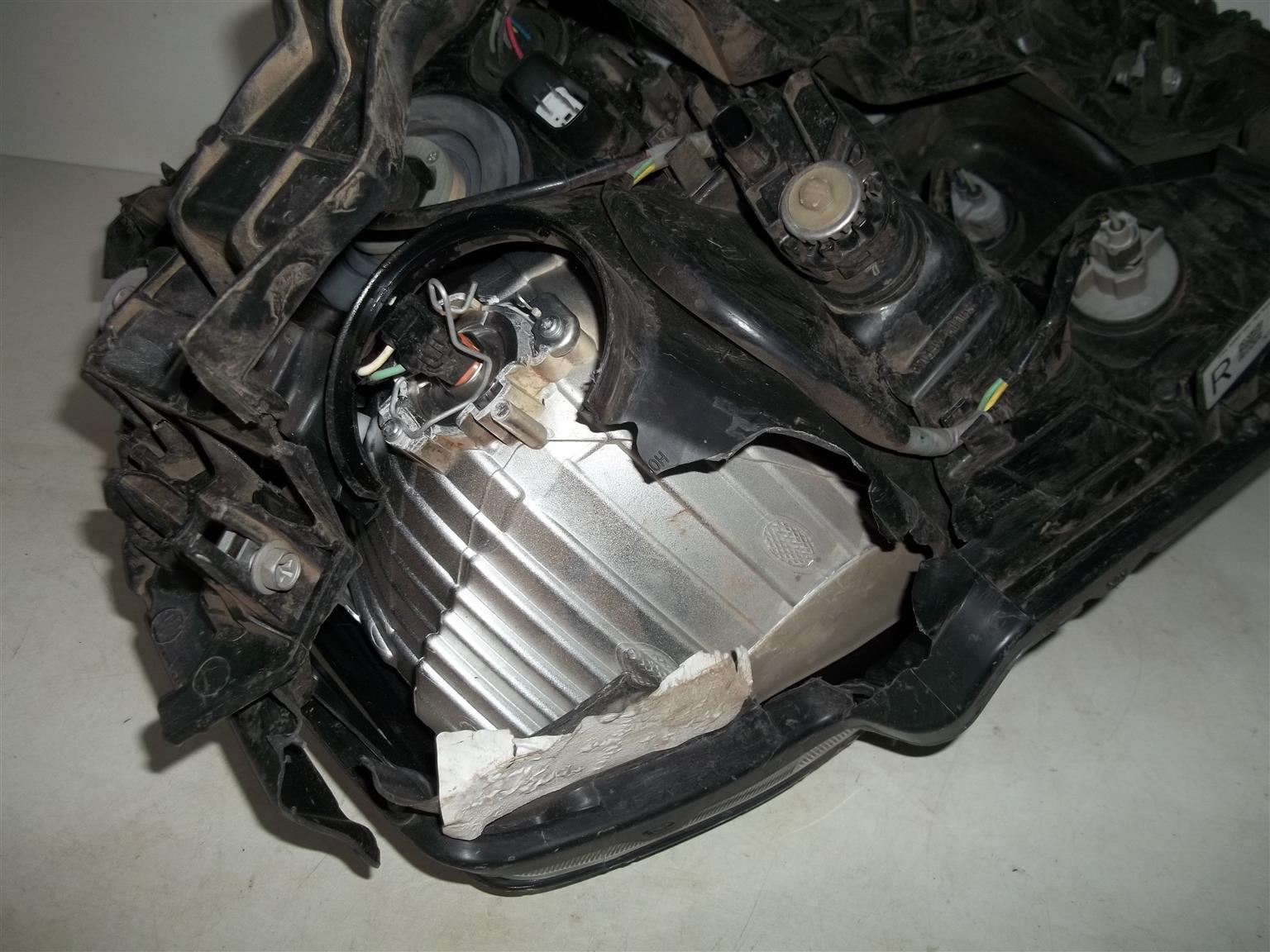 Ford Ranger (t9) right headlight - Private Seller Ford Ranger (t9) right headlight - Private Seller