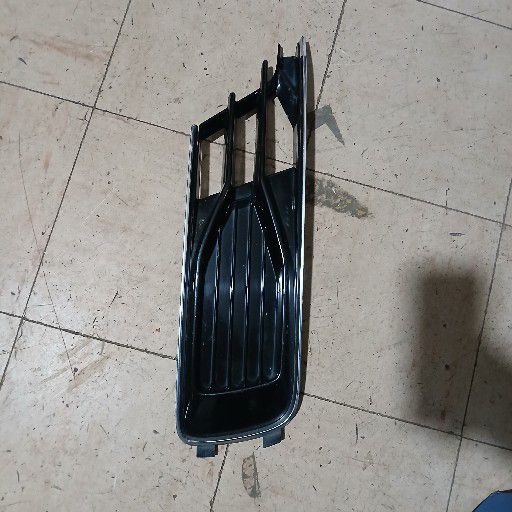 Audi A6 foglight cover - Private Seller Audi A6 foglight cover - Private Seller