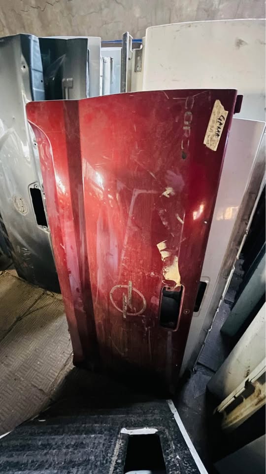 Opel Corsa Gama tailgate - Private Seller