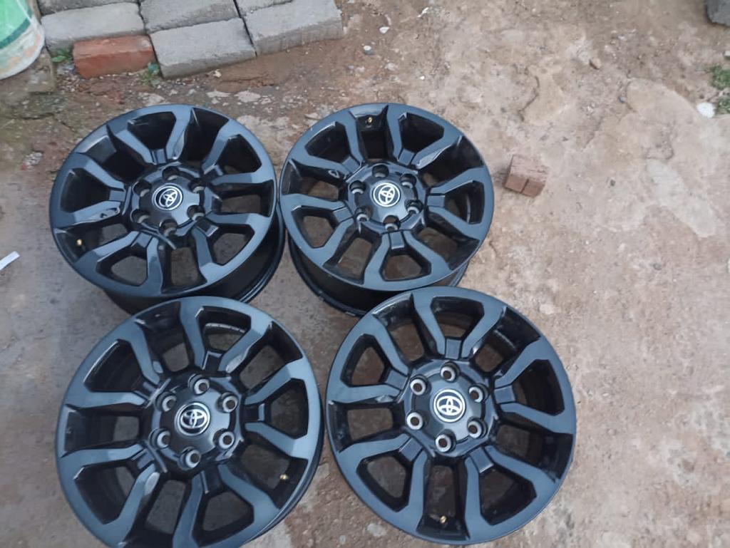 18" Toyota Legend 50 RS original mags set - Private Seller 18" Toyota Legend 50 RS original mags set - Private Seller