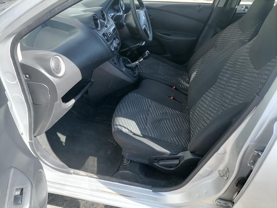 2017 Datsun Go +1.2 Seven seater with a Nice interior seat