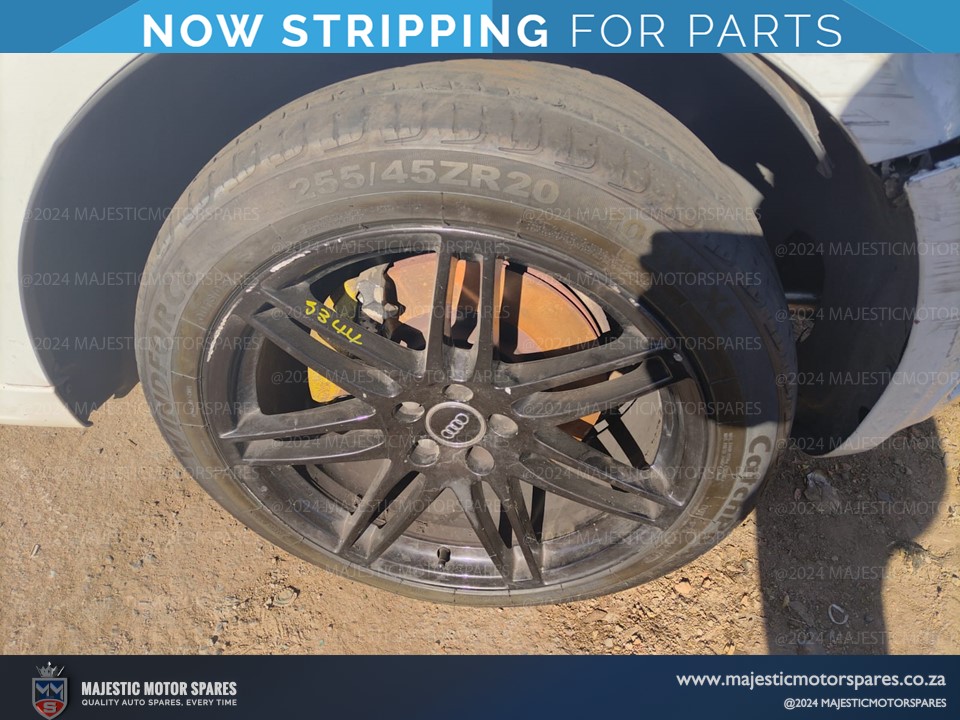 For Sale: Second-Hand Mag Rim and Tire for 2013 Audi Q5 3.0 TDI Quattro