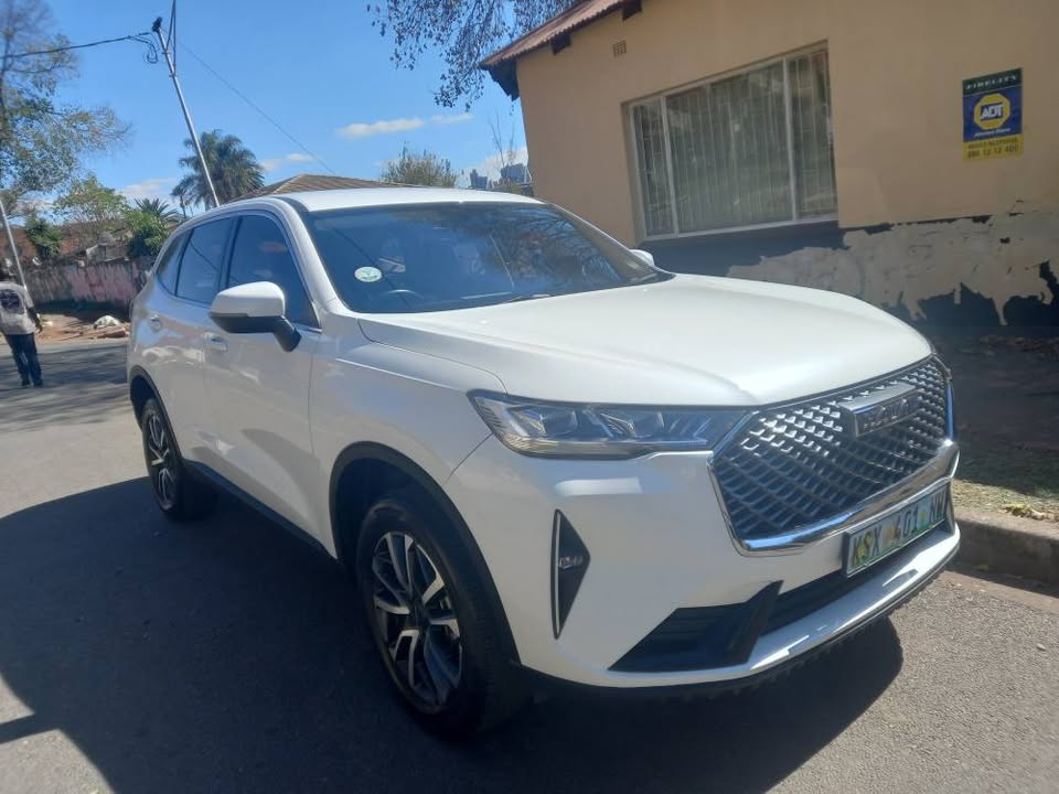 2022 HAVAL H6 PREMIUM AUTOMATIC, WHITE, LEATHER SEATS REVERSE CAMERA AND SENSORS, .
