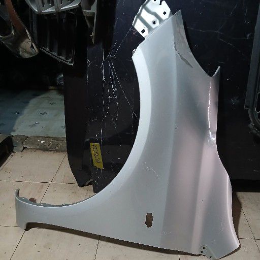 Nissan Almera fender - Private Seller Nissan Almera fender - Private Seller