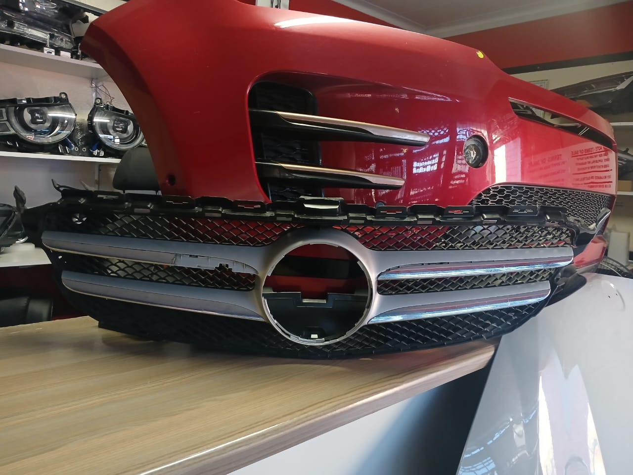 2015-2018 C CLASS W205 MAIN GRILL FOR SALE