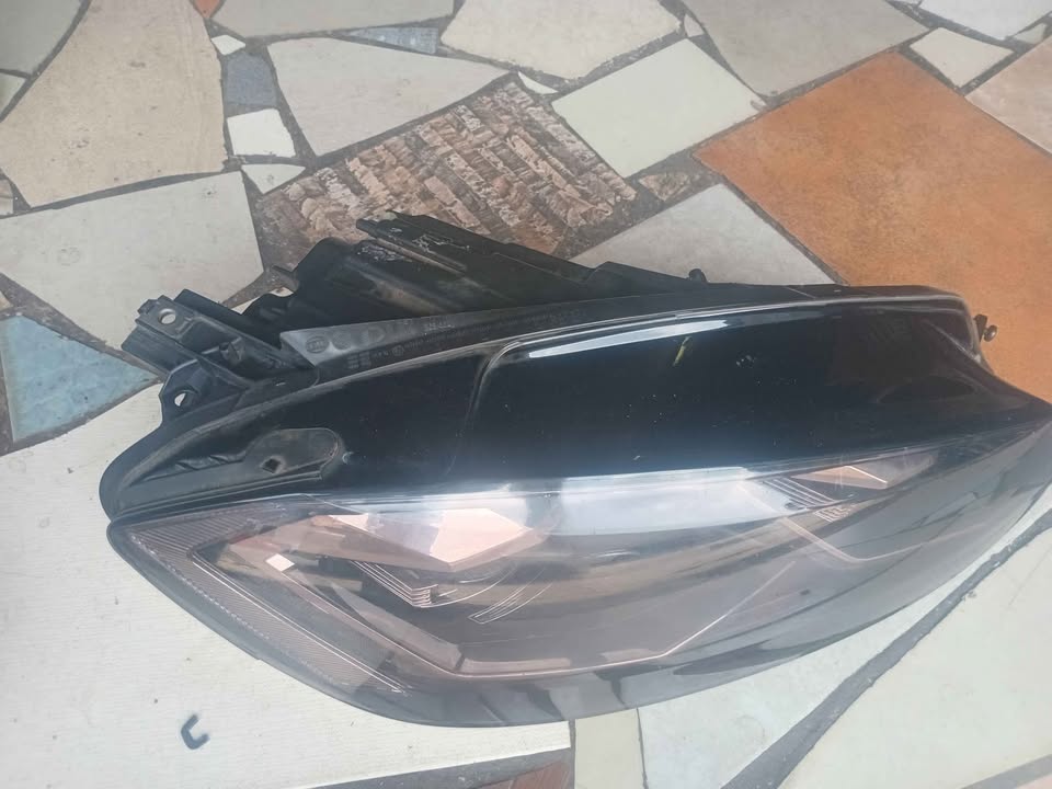 VOLKSWAGEN GOLF MK7.5 DRIVER SIDE COMPLETE XENON LED HEADLIGHT 5G2 941 060 - Private Seller VOLKSWAGEN GOLF MK7.5 DRIVER SIDE COMPLETE XENON LED HEADLIGHT 5G2 941 060 - Private Seller
