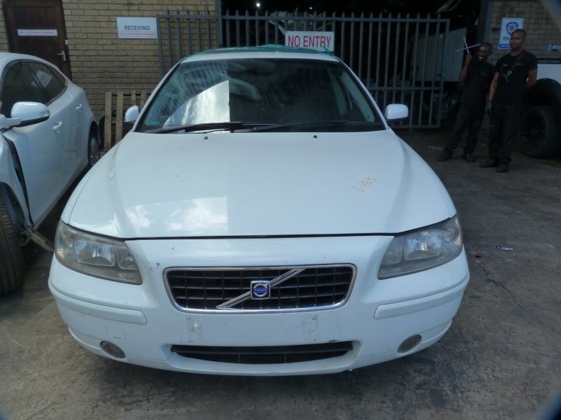 Volvo S60 T5 AT White - 2004 SPARESBOYZ STRIPPING FOR SPARES - Private Seller Volvo S60 T5 AT White - 2004 SPARESBOYZ STRIPPING FOR SPARES - Private Seller
