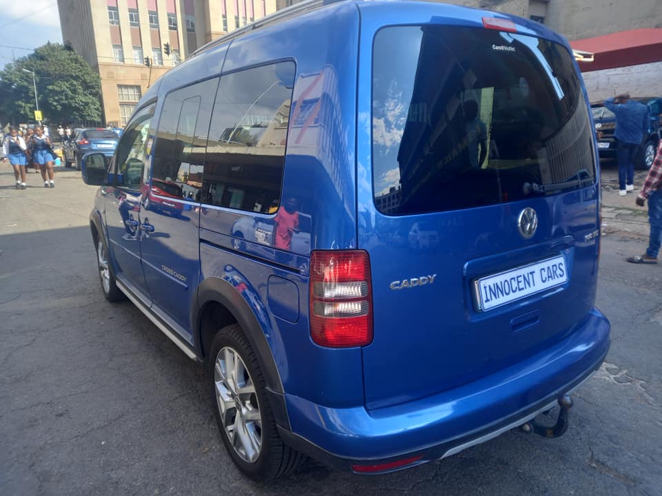 2015 VW CROSS CADDY 2.0 TDI DIESEL, MANUAL TRANSMISSION, BLUE COLOUR