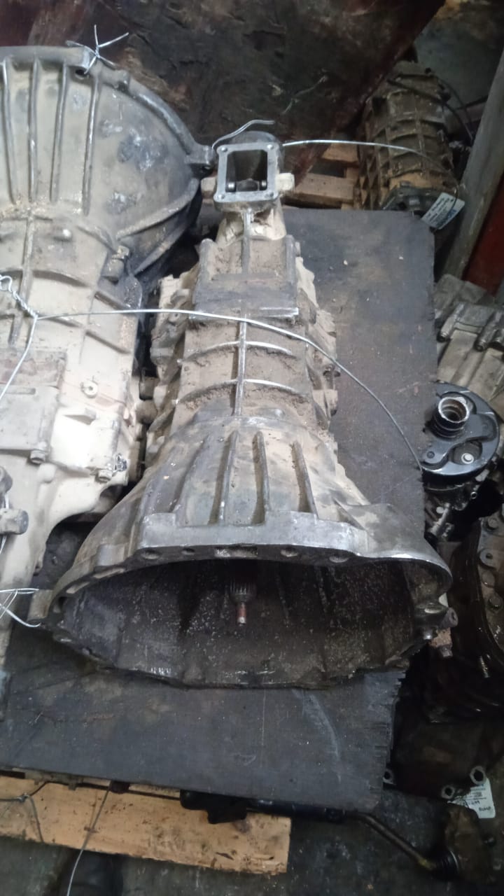 Toyota Hilux gearboxes for sale - Private Seller