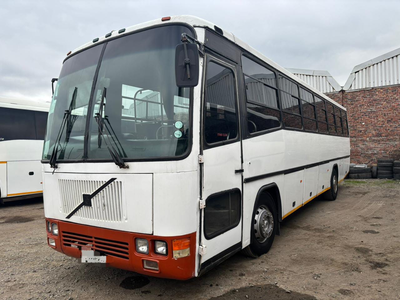 1999 Volvo b7 busses for sale 65 seater