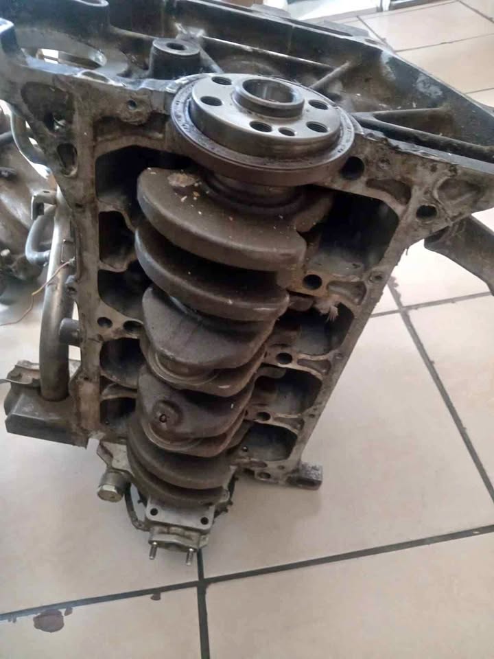 Honda jazz 1.5 l15a crank Honda jazz 1.5 l15a crank