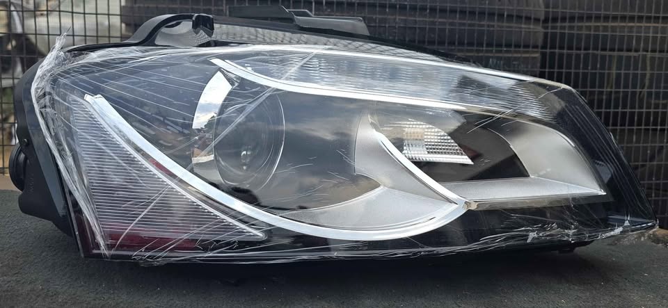 Audi A Headlight Available - Private Seller Audi A Headlight Available - Private Seller