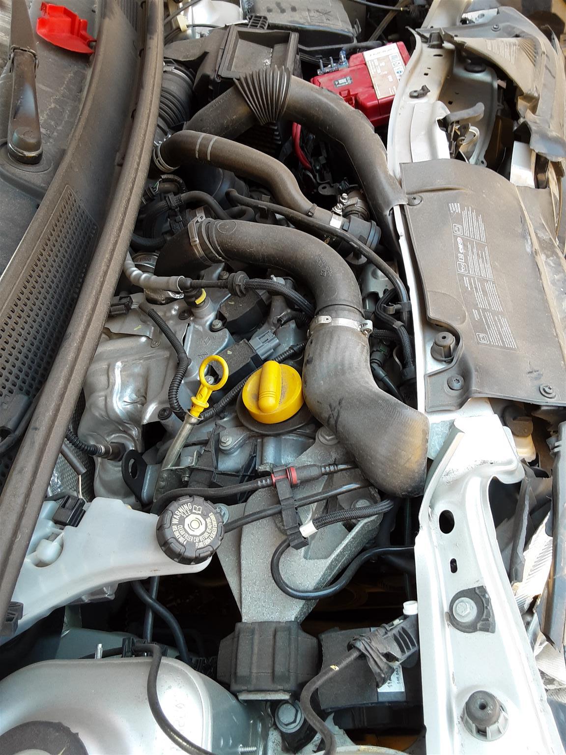 Stripping Renault Sandero 2015 for Spares - Private Seller