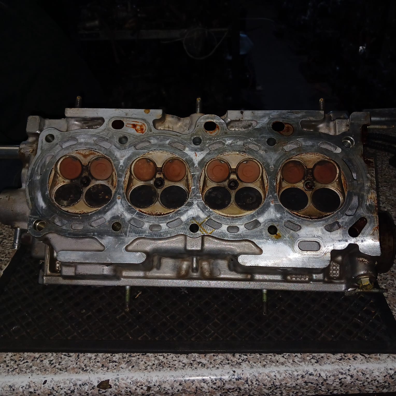 CYLINDER HEAD KIA SHUMA 16 VALVE FOR SALE - Private Seller CYLINDER HEAD KIA SHUMA 16 VALVE FOR SALE - Private Seller