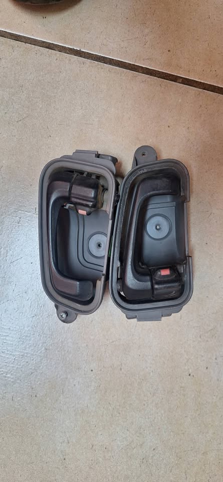 Mahindra inner handels available - Private Seller