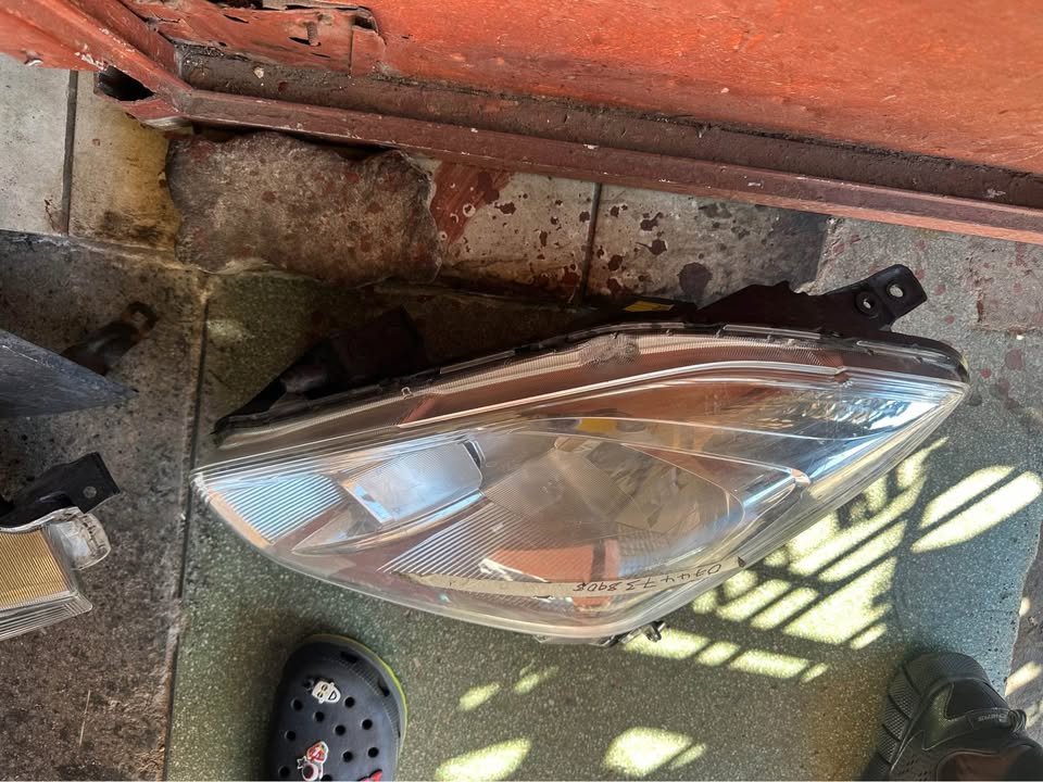 Suzuki swift and Dzire left side headlight - Private Seller Suzuki swift and Dzire left side headlight - Private Seller