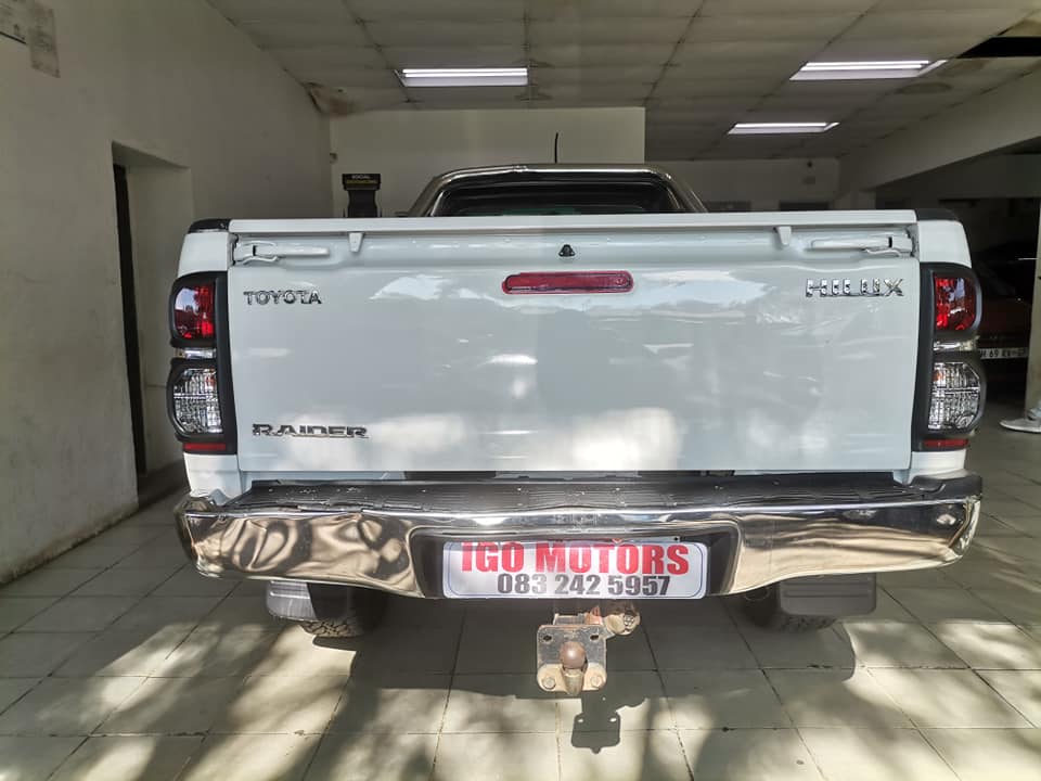 Used Toyota Hilux 2.5D-4D SRX - Private Seller Used Toyota Hilux 2.5D-4D SRX - Private Seller