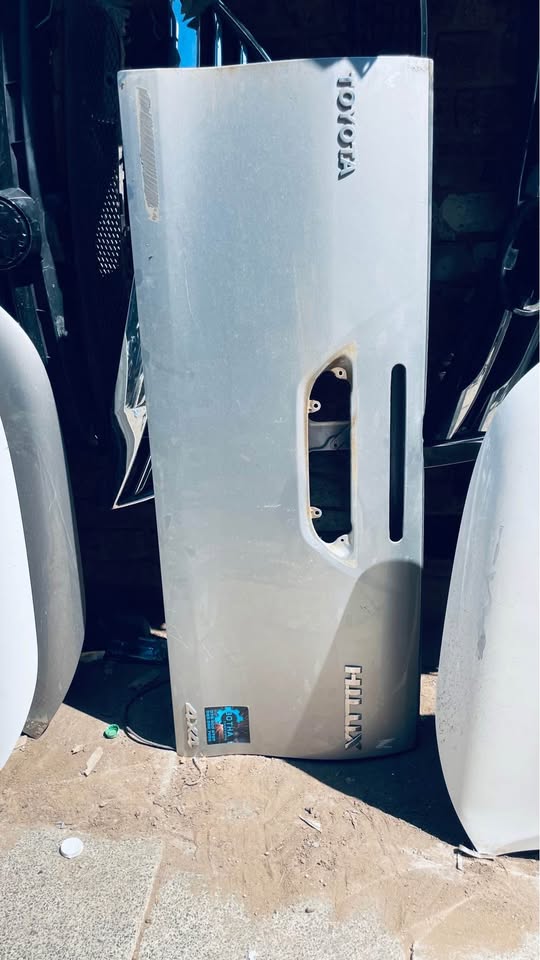 Toyota Hilux GD6 tailgate - Private Seller