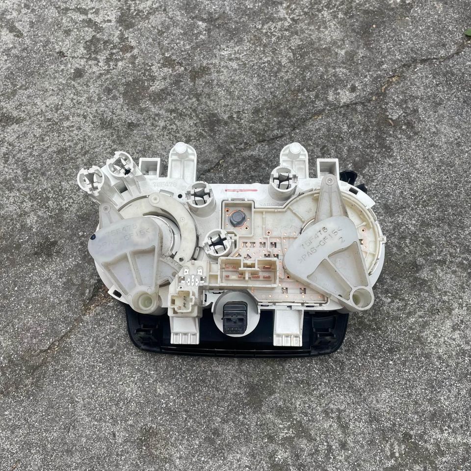 Toyota Avanza A/C & Heater Controls - Private Seller