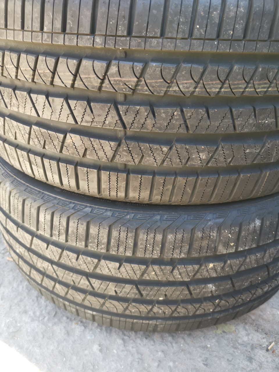 Set 265/45/21 × 4 Continental CrossContact. On sale - Private Seller Set 265/45/21 × 4 Continental CrossContact. On sale - Private Seller