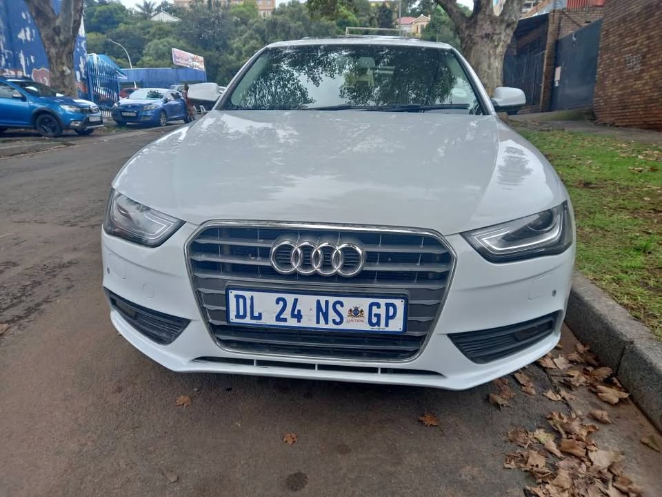 2015 AUDI A4 1.8 TFSI AUTOMATIC, WHITE,  LEATHER SEATS, SUNROOF.