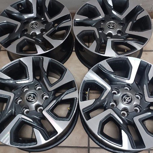 Toyota 18inch wheels