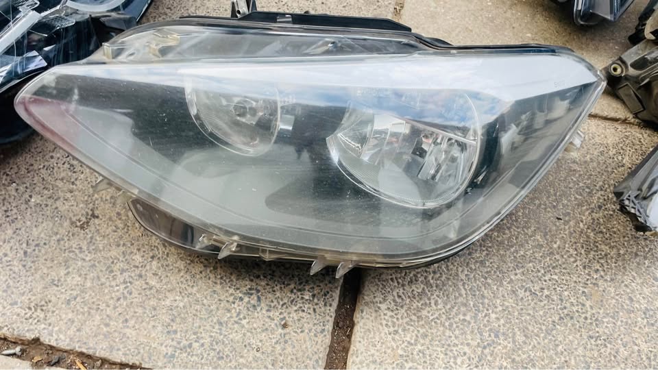 BMW 1 Series F20 headlight - Private Seller BMW 1 Series F20 headlight - Private Seller