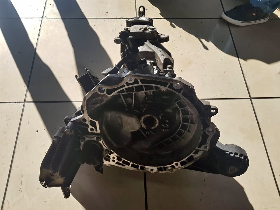 CHEVROLET AVEO MANUAL (F15) GEARBOX FOR SALE - Private Seller