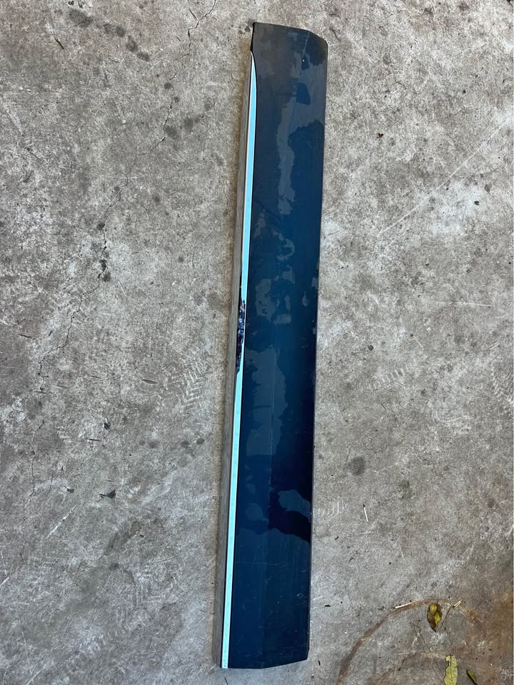 Haval h6 right front door beading - Private Seller Haval h6 right front door beading - Private Seller