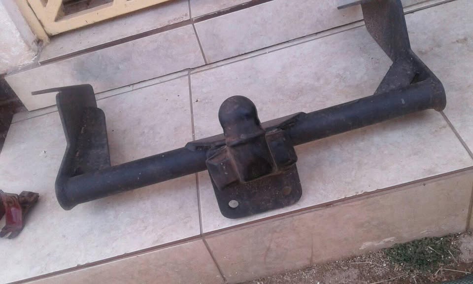 Ford Cortina bakkie tow bar - Private Seller