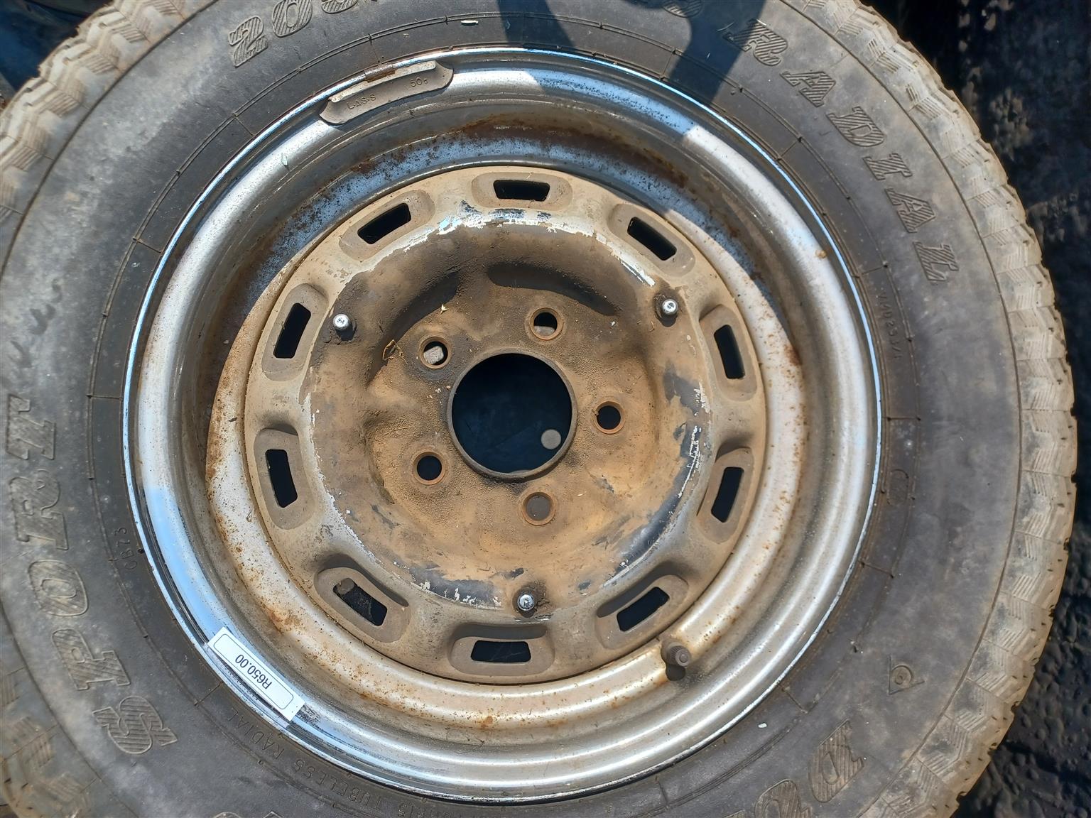 Jaguar wheel rims - Private Seller Jaguar wheel rims - Private Seller