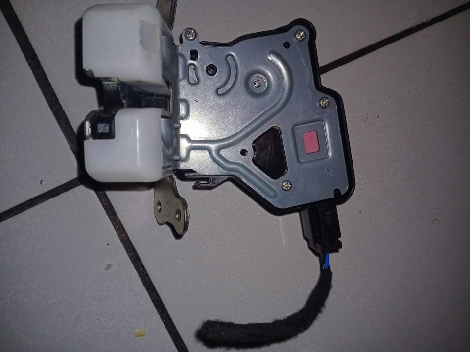 Suzuki vitara boot lock - Private Seller Suzuki vitara boot lock - Private Seller