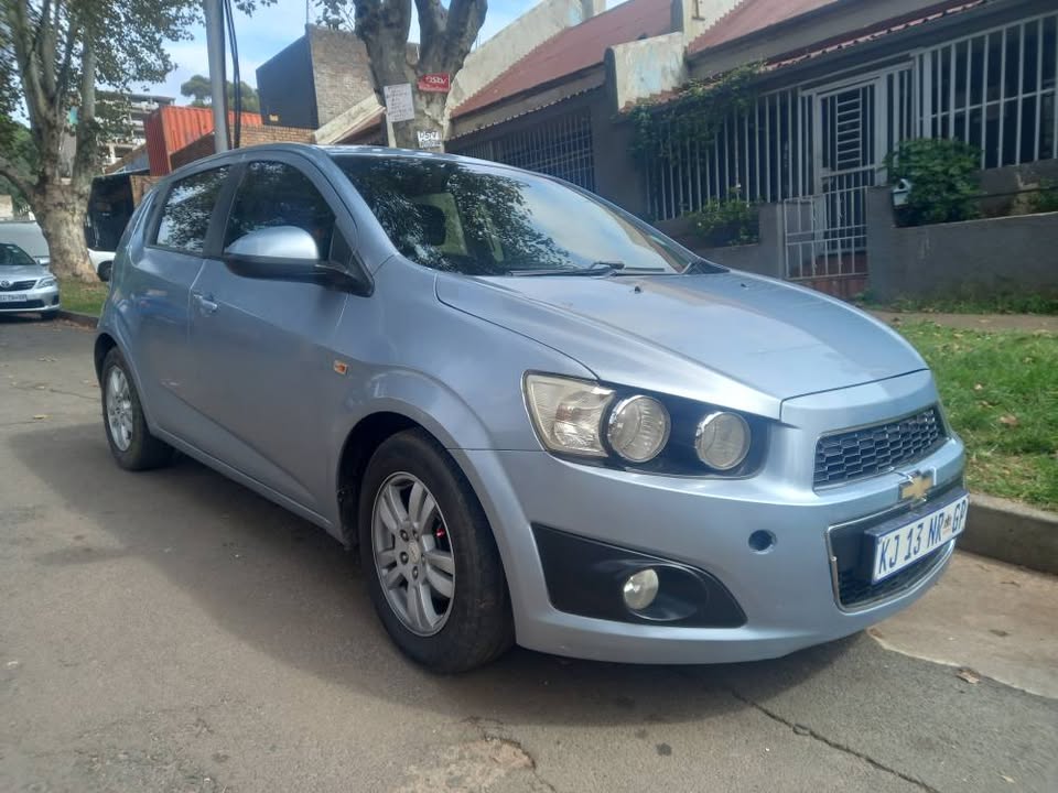 2014 CHEVROLET SONIC 1.6 PETROL, MANUAL, BLUE, 150000KMS