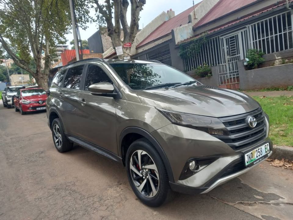 2020 Toyota Rush 1.5 VVTI Petrol, Manual, Grey, 78000kms