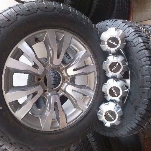 isuzu gray rims and tyres