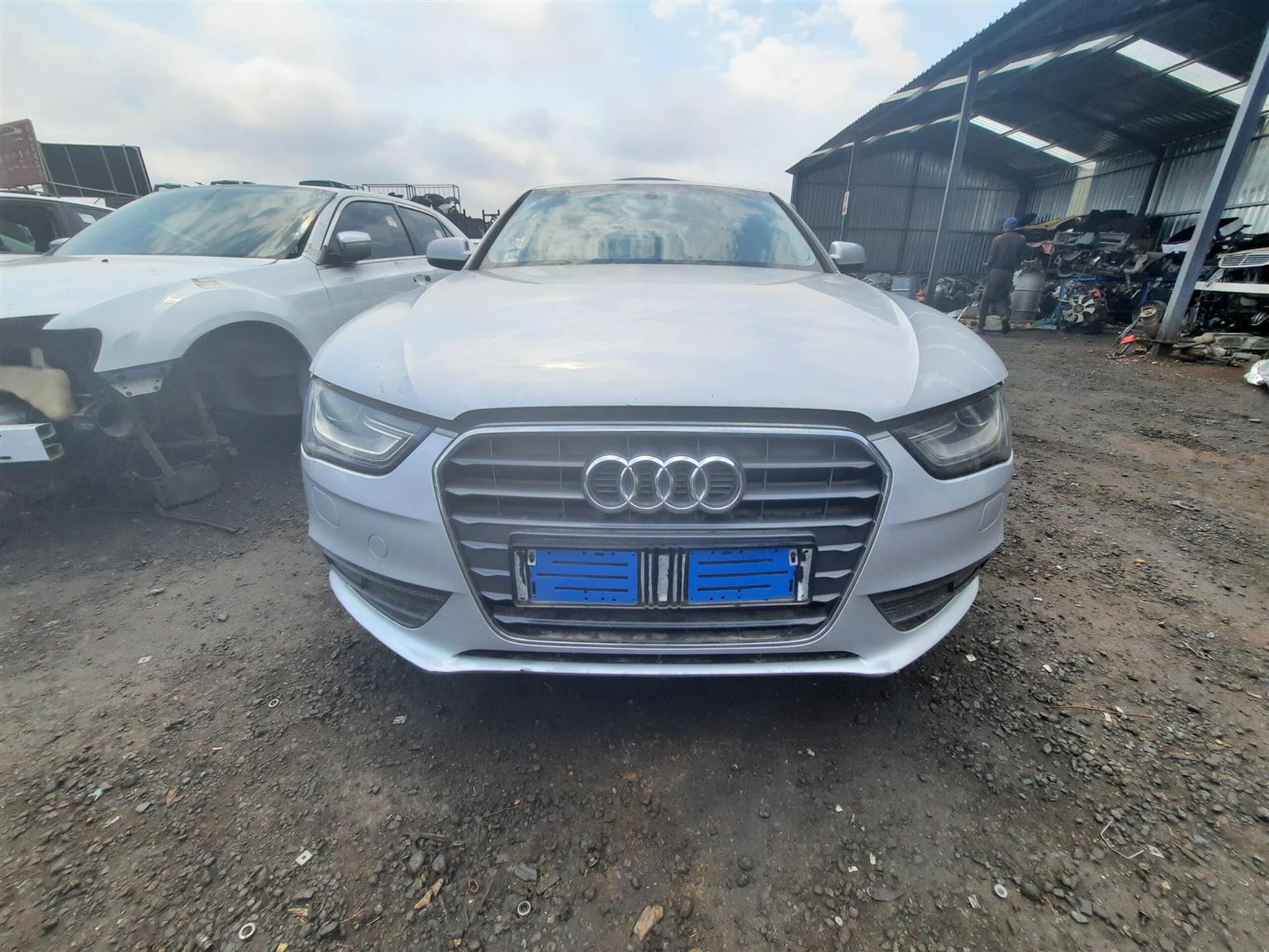 Audi A4 B8 1.8 Tfsi Facelift 4 Door Sedan 2015-2019 1.8 Quarter Panel Window (rear Driver Side)