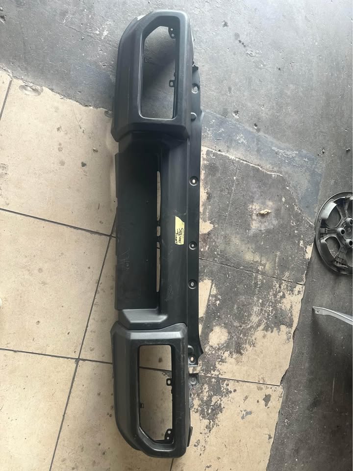 SUZUKI JIMNY REAR BUMPER - Private Seller SUZUKI JIMNY REAR BUMPER - Private Seller