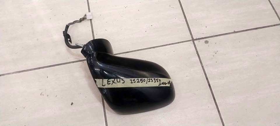 LEXUS IS250/IS SIDE MIRROR RHS - Private Seller