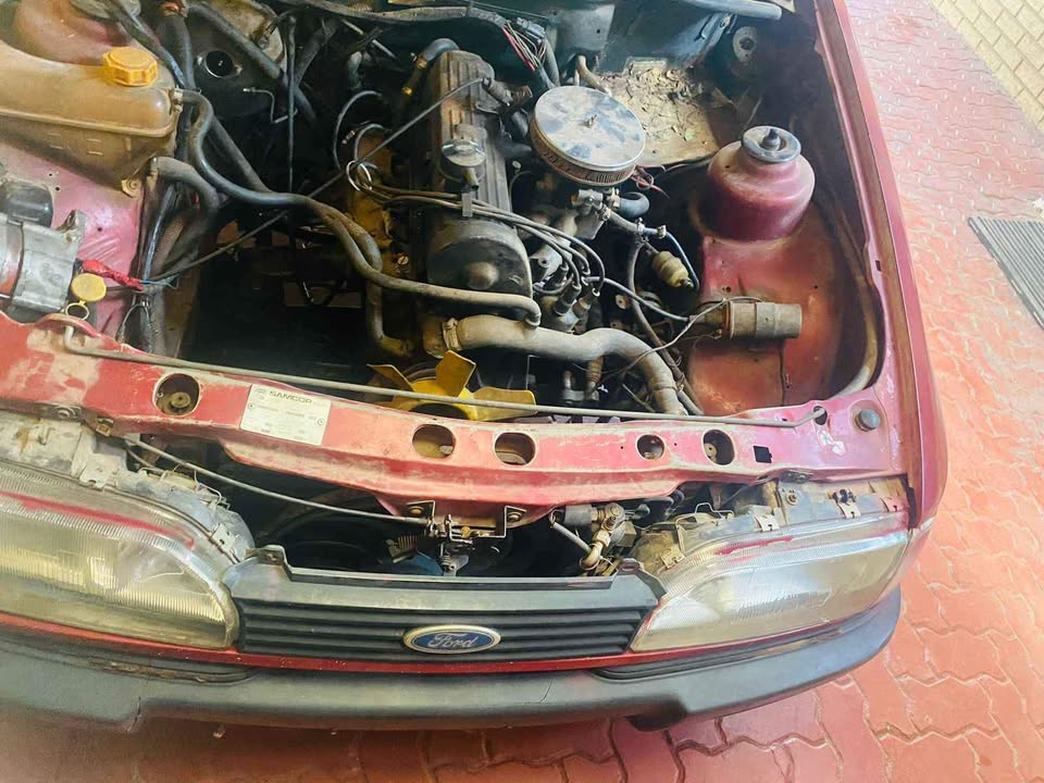Ford sapphire stripping parts - Private Seller Ford sapphire stripping parts - Private Seller