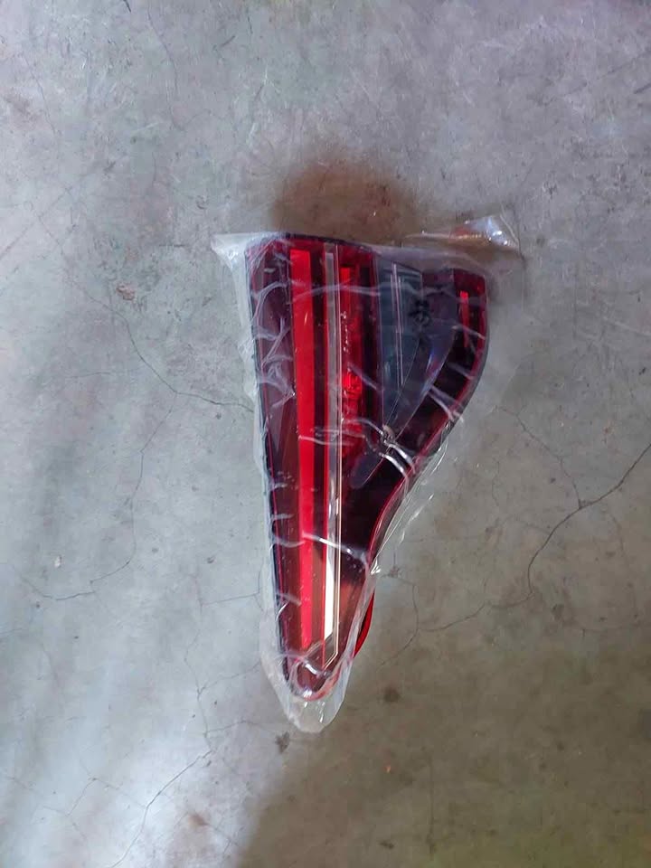 Renault Clio 5, taillight inner boot Right - Private Seller Renault Clio 5, taillight inner boot Right - Private Seller