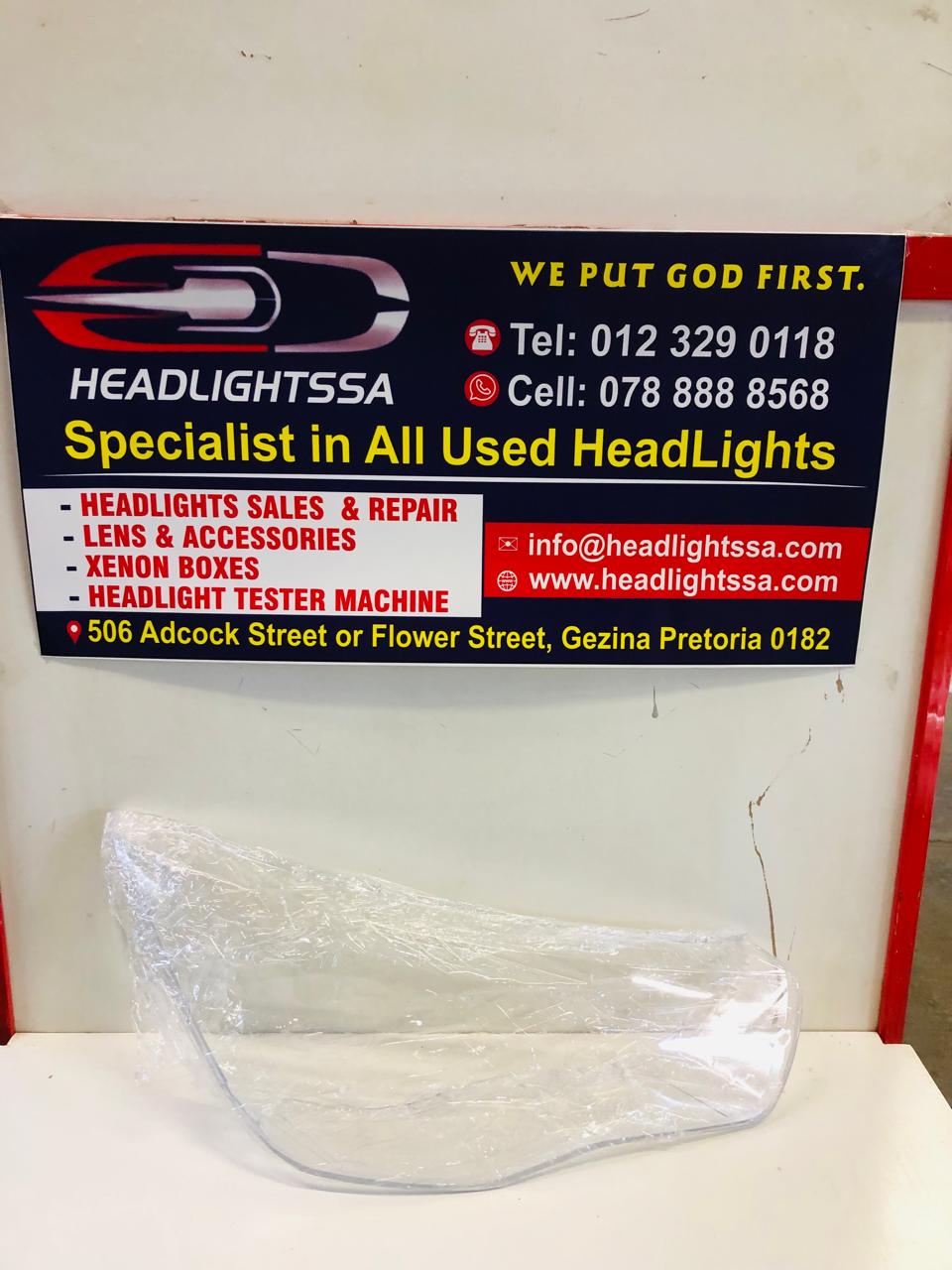 Audi A1 right side headlight replacement lens - Private Seller Audi A1 right side headlight replacement lens - Private Seller