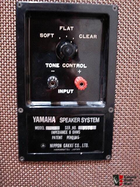 YAMAHA NS -18 speakers