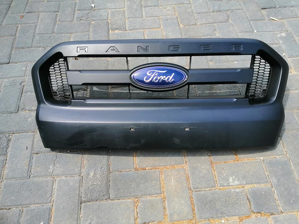 Ford Ranger T7 Complete Grille for sale - Private Seller Ford Ranger T7 Complete Grille for sale - Private Seller