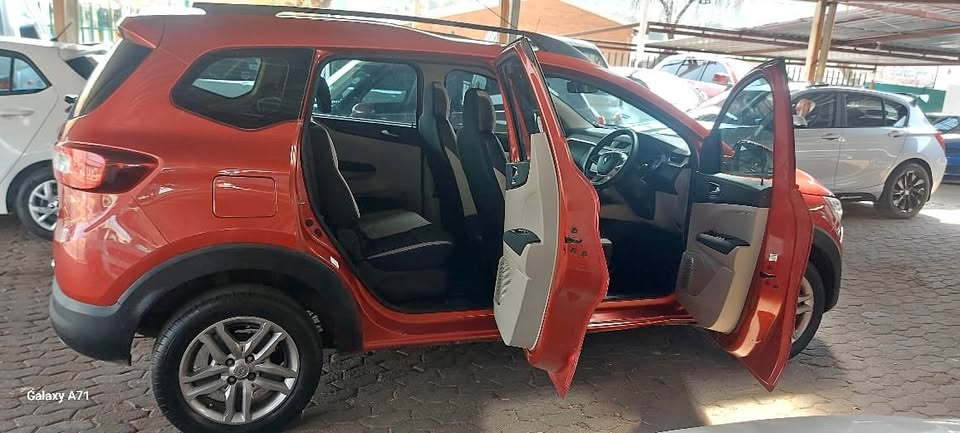 Used 2020 Renault Triber 1.0 Life - Omega EL Auto